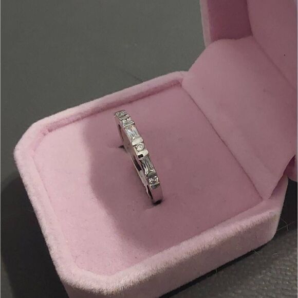 New~Gorgeous 1 Ct. Sim Diamond Princess & Round Cut Band Ring Sz 9 - Picture 2 of 4